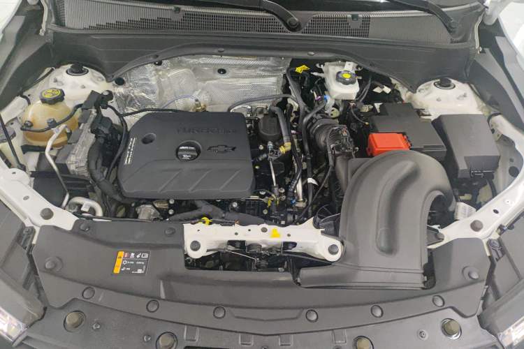 Used Chevrolet Trailblazer 2019 435T Redline CVT Two-Wheel-Drive Sharp Edition China VI Standard Engine Bay
