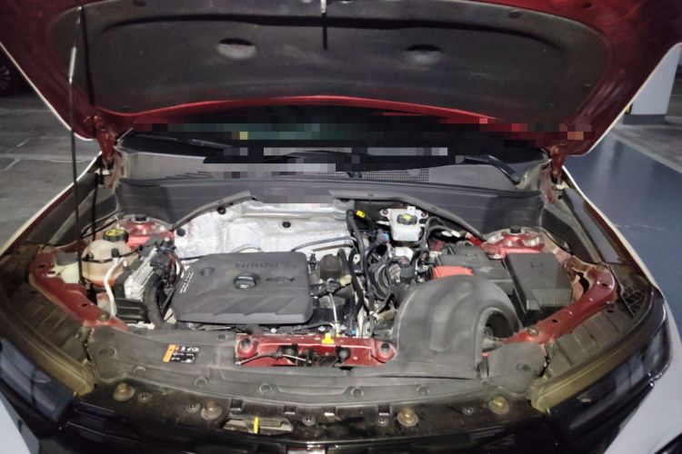 Used Chevrolet Trailblazer 2019 435T RS Automatic All-Wheel-Drive Huanrui Edition China VI Standard Engine Bay