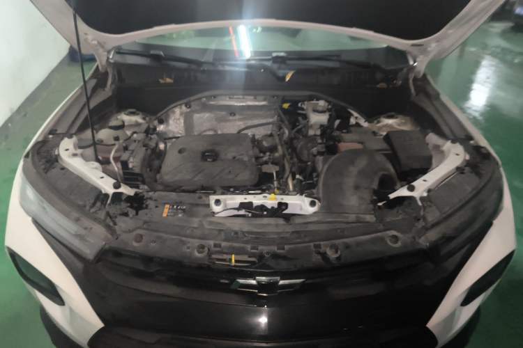 Used Chevrolet Trailblazer 2019 435T Redline CVT Two-Wheel-Drive Sharp Edition China VI Standard Engine Bay