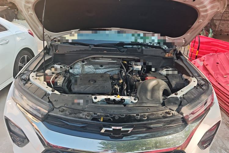 Used Chevrolet Trailblazer 2019 435T RS Automatic All-Wheel-Drive Huanrui Edition China VI Standard Engine Bay