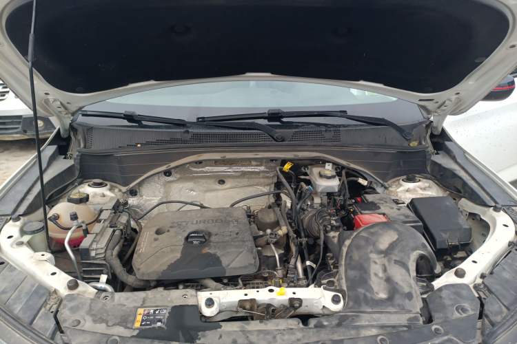 Used Chevrolet Trailblazer 2019 435T Redline CVT Two-Wheel-Drive Sharp Edition China VI Standard Engine Bay