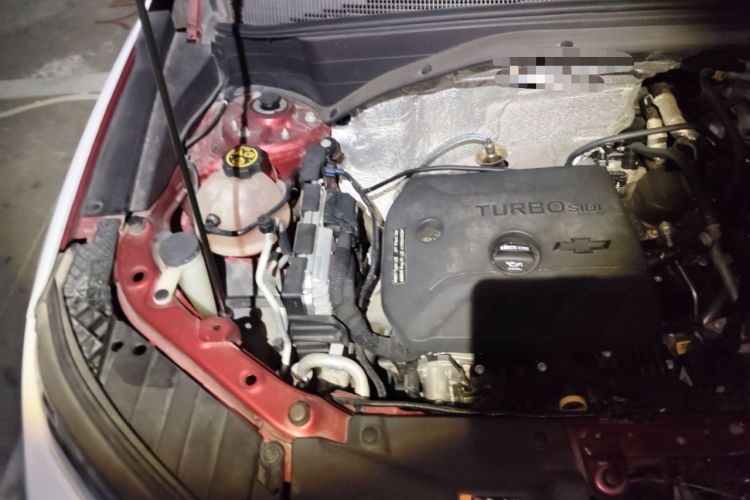 Used Chevrolet Trailblazer 2019 435T RS Automatic All-Wheel-Drive Huanrui Edition China VI Standard Engine Bay Right