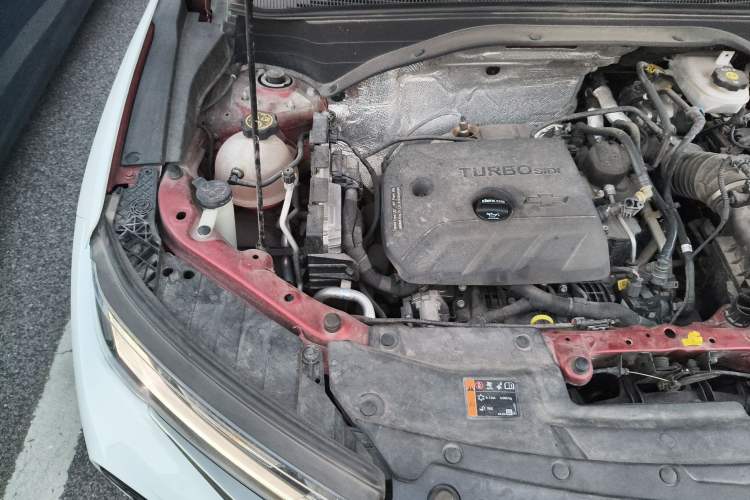 Used Chevrolet Trailblazer 2019 435T RS Automatic All-Wheel-Drive Huanrui Edition China VI Standard Engine Bay Right