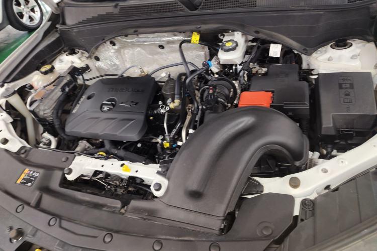 Used Chevrolet Trailblazer 2019 435T Redline CVT Two-Wheel-Drive Sharp Edition China VI Standard Engine Bay