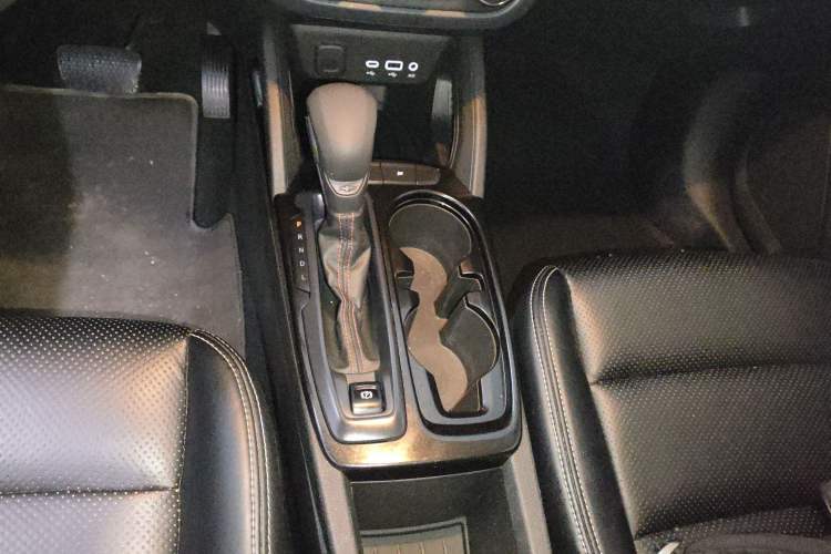 Used Chevrolet Trailblazer 2019 435T Redline CVT Two-Wheel-Drive Sharp Edition China VI Standard Gear Lever
