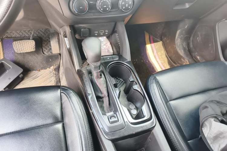 Used Chevrolet Trailblazer 2019 435T Redline CVT Two-Wheel-Drive Sharp Edition China VI Standard Gear Lever