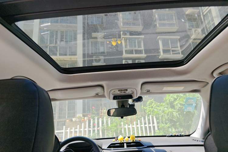 Used Chevrolet Trailblazer 2019 435T Redline CVT Two-Wheel Drive Chirui Version China VI Standard Headliner