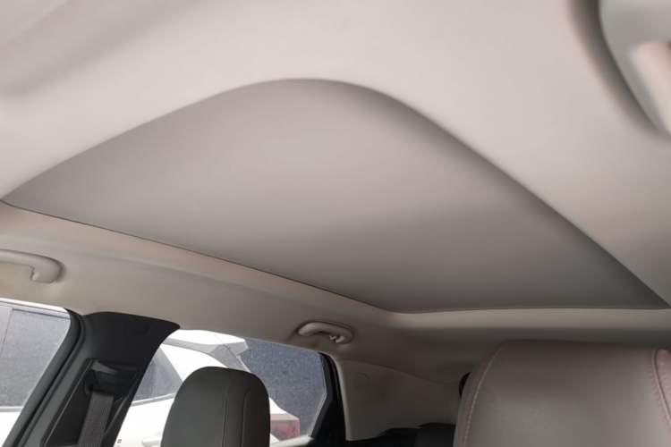 Used Chevrolet Trailblazer 2019 435T Redline CVT Two-Wheel Drive Chirui Version China VI Standard Headliner