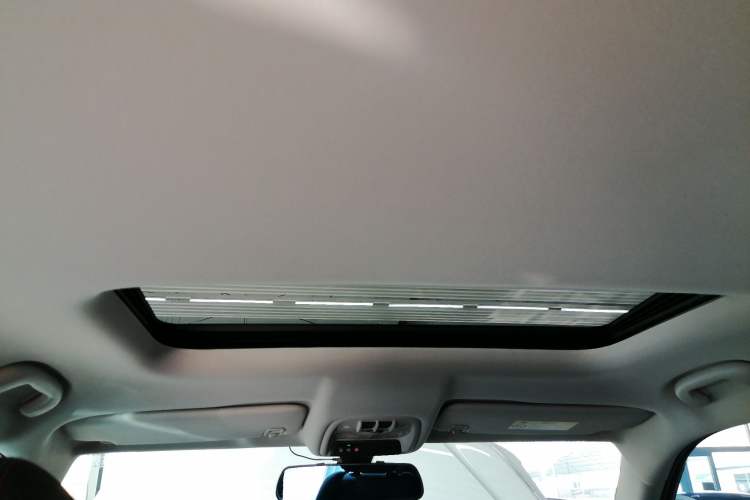 Used Chevrolet Trailblazer 2019 435T Redline CVT Two-Wheel-Drive Sharp Edition China VI Standard Headliner