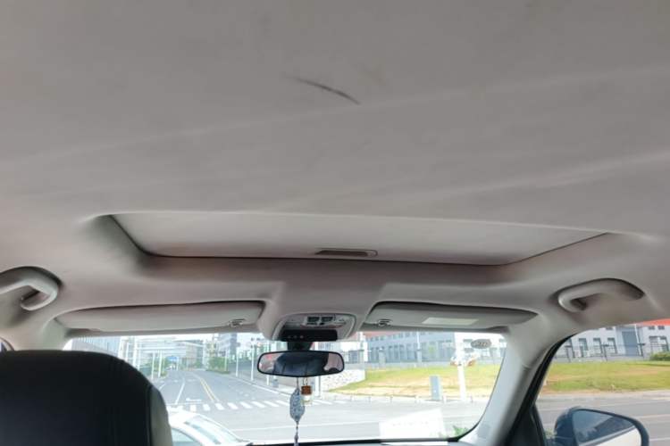 Used Chevrolet Trailblazer 2019 435T Redline CVT Two-Wheel-Drive Sharp Edition China VI Standard Headliner