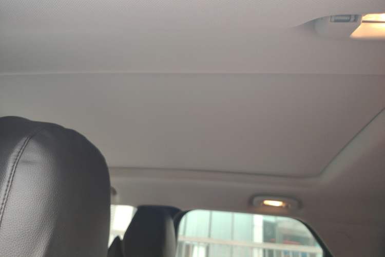 Used Chevrolet Trailblazer 2019 435T Redline CVT Two-Wheel Drive Chirui Version China VI Standard Headliner