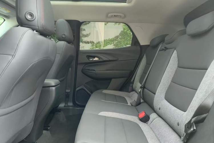 Used Chevrolet Trailblazer 2019 435T Redline CVT Two-Wheel Drive Chirui Version China VI Standard Interior 3