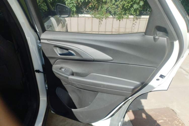 Used Chevrolet Trailblazer 2019 435T Redline CVT Two-Wheel Drive Chirui Version China VI Standard Interior 6