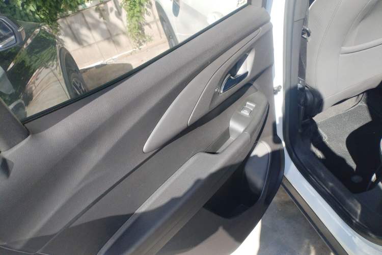 Used Chevrolet Trailblazer 2019 435T Redline CVT Two-Wheel Drive Chirui Version China VI Standard Interior 8
