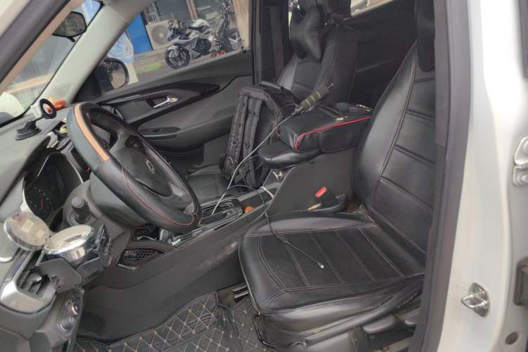Used Chevrolet Trailblazer 2019 435T Redline CVT Two-Wheel-Drive Sharp Edition China VI Standard Left Front Seat