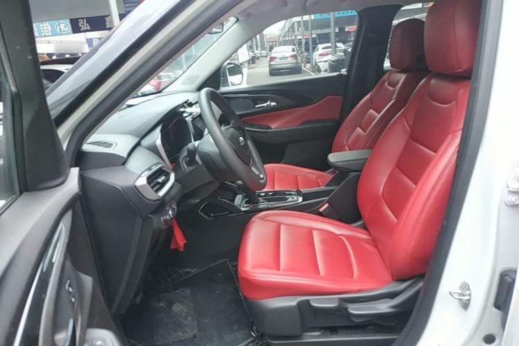Used Chevrolet Trailblazer 2019 435T Redline CVT Two-Wheel-Drive Sharp Edition China VI Standard Left Front Seat