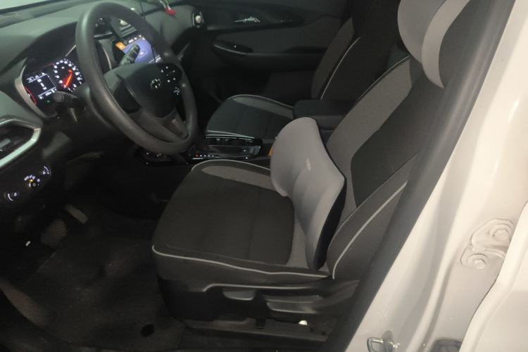 Used Chevrolet Trailblazer 2019 435T Redline CVT Two-Wheel-Drive Sharp Edition China VI Standard Left Front Seat