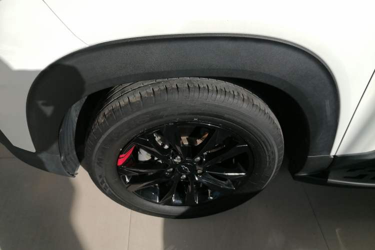 Used Chevrolet Trailblazer 2019 435T Redline CVT Two-Wheel-Drive Sharp Edition China VI Standard Left Front Wheel Hub