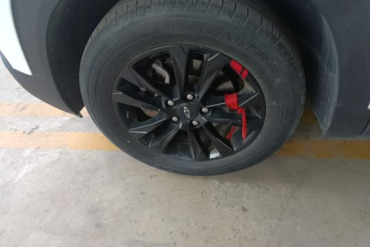 Used Chevrolet Trailblazer 2019 435T Redline CVT Two-Wheel-Drive Sharp Edition China VI Standard Left Front Wheel Hub
