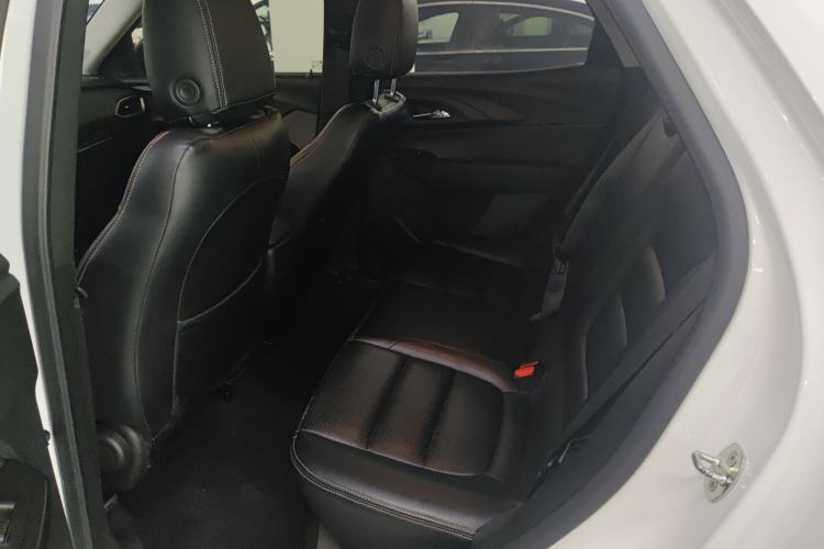 Used Chevrolet Trailblazer 2019 435T Redline CVT Two-Wheel-Drive Sharp Edition China VI Standard Left Rear Seat