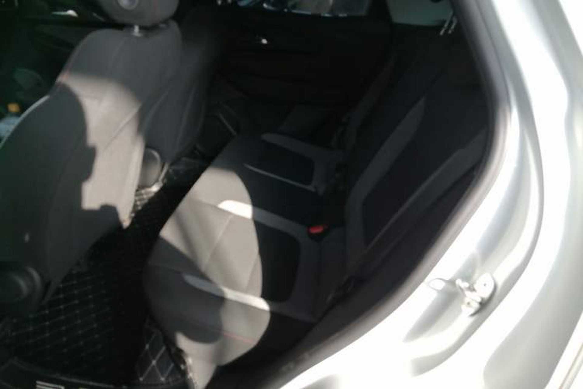 Used Chevrolet Trailblazer 2019 435T Redline CVT Two-Wheel-Drive Sharp Edition China VI Standard Left Rear Seat