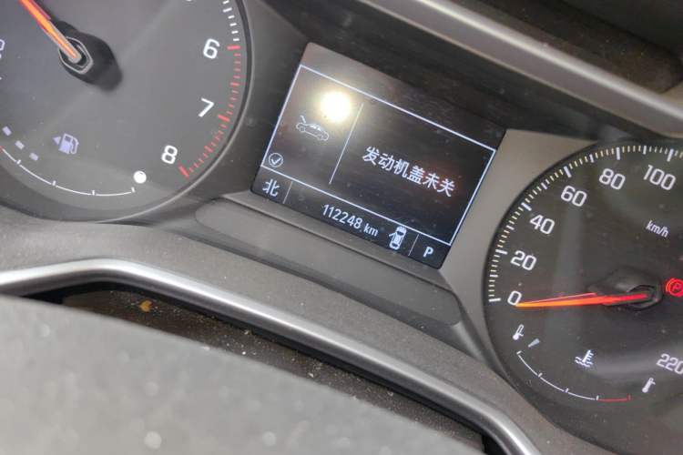 Used Chevrolet Trailblazer 2019 435T Redline CVT Two-Wheel-Drive Sharp Edition China VI Standard Odometer Close Up