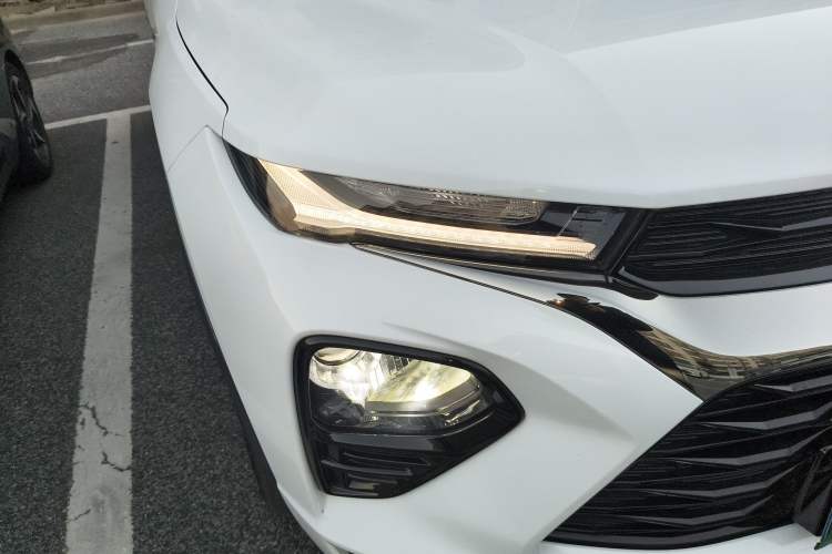 Used Chevrolet Trailblazer 2019 435T RS Automatic All-Wheel-Drive Huanrui Edition China VI Standard Right Front Headlight