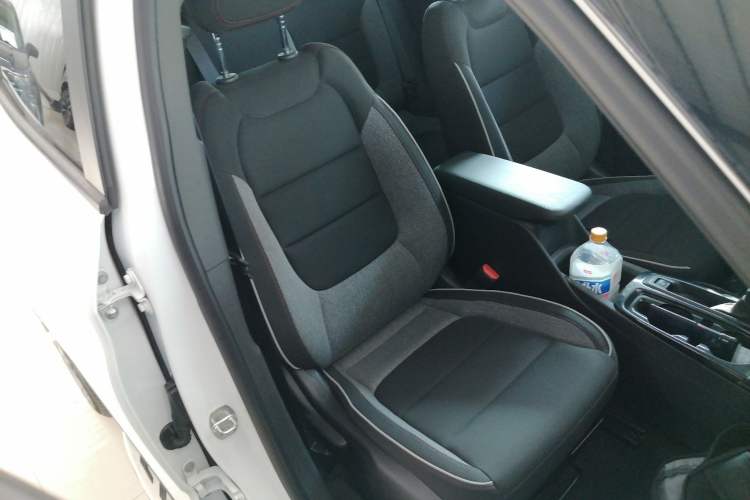 Used Chevrolet Trailblazer 2019 435T Redline CVT Two-Wheel-Drive Sharp Edition China VI Standard Right Front Seat