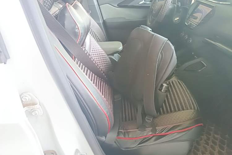 Used Chevrolet Trailblazer 2019 435T Redline CVT Two-Wheel-Drive Sharp Edition China VI Standard Right Front Seat