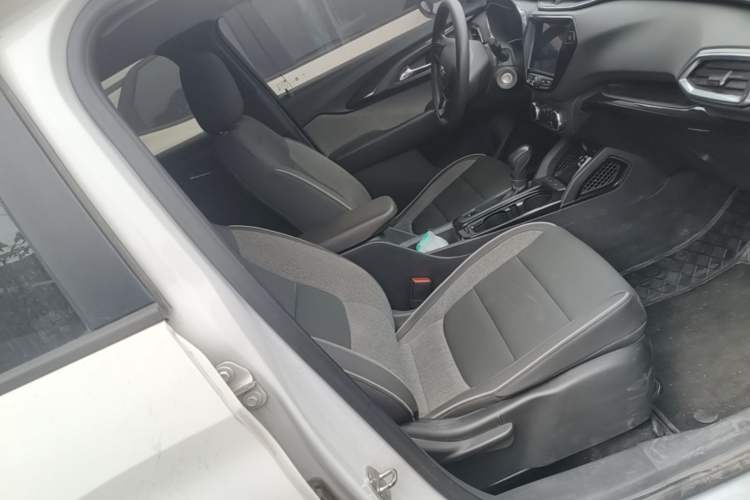Used Chevrolet Trailblazer 2019 435T Redline CVT Two-Wheel Drive Chirui Version China VI Standard Right Front Seat