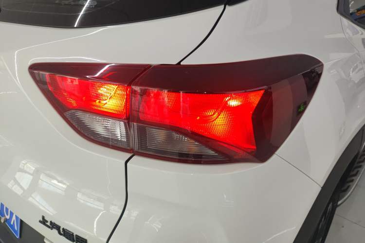 Used Chevrolet Trailblazer 2019 435T Redline CVT Two-Wheel-Drive Sharp Edition China VI Standard Right Rear Taillight