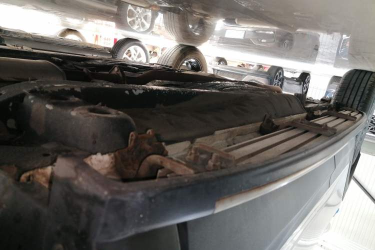 Used Chevrolet Trailblazer 2019 435T Redline CVT Two-Wheel-Drive Sharp Edition China VI Standard Right Side Sill