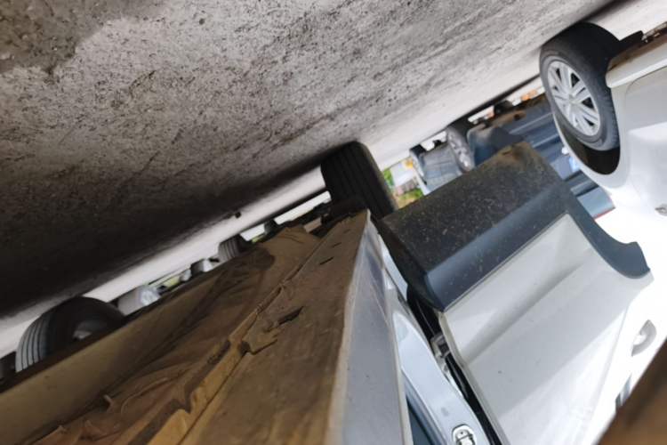 Used Chevrolet Trailblazer 2019 435T Redline CVT Two-Wheel-Drive Sharp Edition China VI Standard Right Side Sill