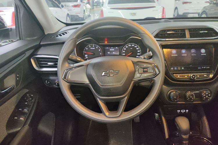 Used Chevrolet Trailblazer 2019 435T Redline CVT Two-Wheel-Drive Sharp Edition China VI Standard Steering Wheel