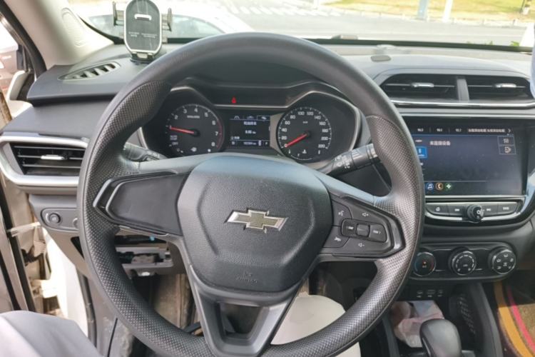 Used Chevrolet Trailblazer 2019 435T Redline CVT Two-Wheel-Drive Sharp Edition China VI Standard Steering Wheel