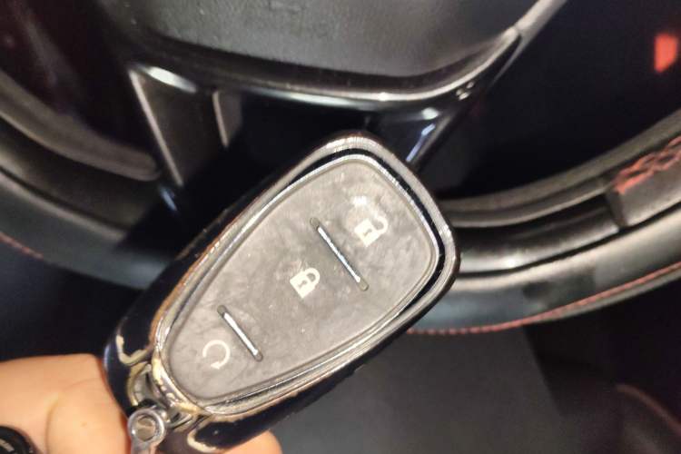 Used Chevrolet Trailblazer 2019 435T RS Automatic All-Wheel-Drive Huanrui Edition China VI Standard Vehicle Key
