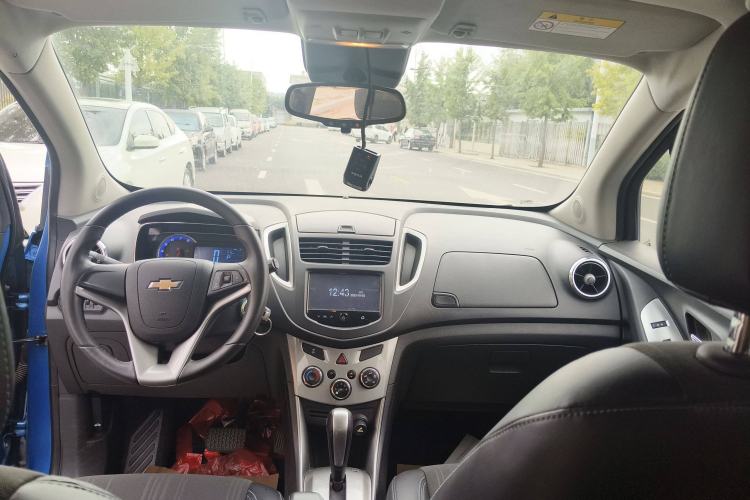 Used Chevrolet Trax 2014 1.4T Automatic Two-Wheel Drive Luxury Model Interior 3
