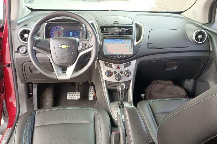 Used Chevrolet Trax 2014 1.4T Automatic All-Wheel Drive Flagship Version Center Console