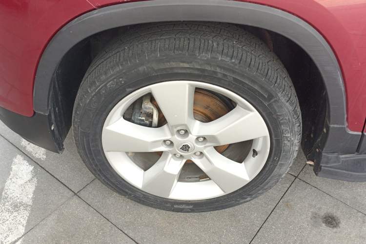 Used Chevrolet Trax 2014 1.4T Automatic All-Wheel Drive Flagship Version Left Front Wheel Hub