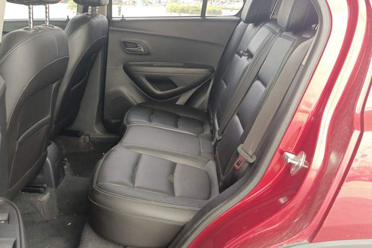 Used Chevrolet Trax 2014 1.4T Automatic All-Wheel Drive Flagship Version Left Rear Seat