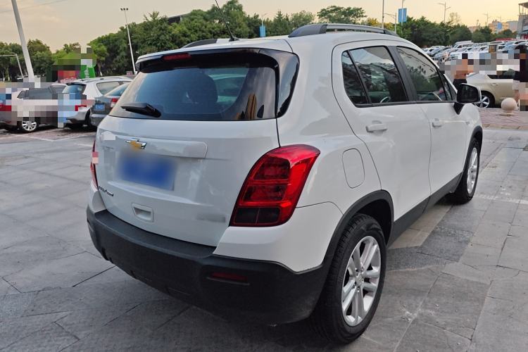 Used Chevrolet Trax 2016 1.4T Manual Two-Wheel Drive Comfort Version with Sunroof Exterior 3