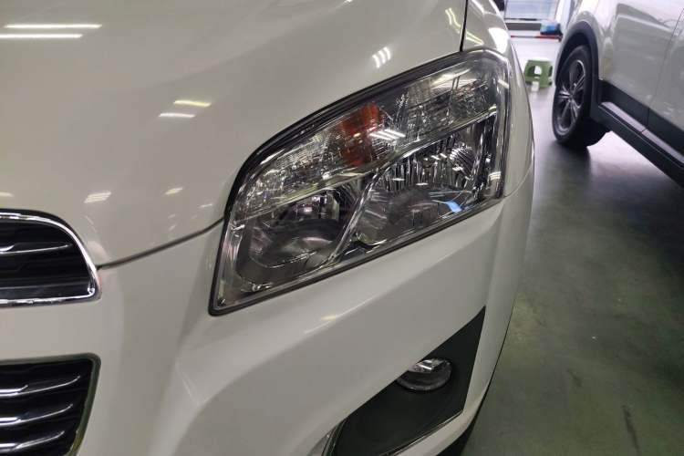 Used Chevrolet Trax 2016 1.4T Automatic Two-Wheel Drive Luxury Version Left Front Headlight