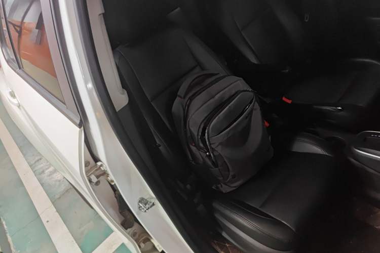 Used Chevrolet Trax 2018 330T Automatic Two-Wheel Drive Elite Model Right Front Seat