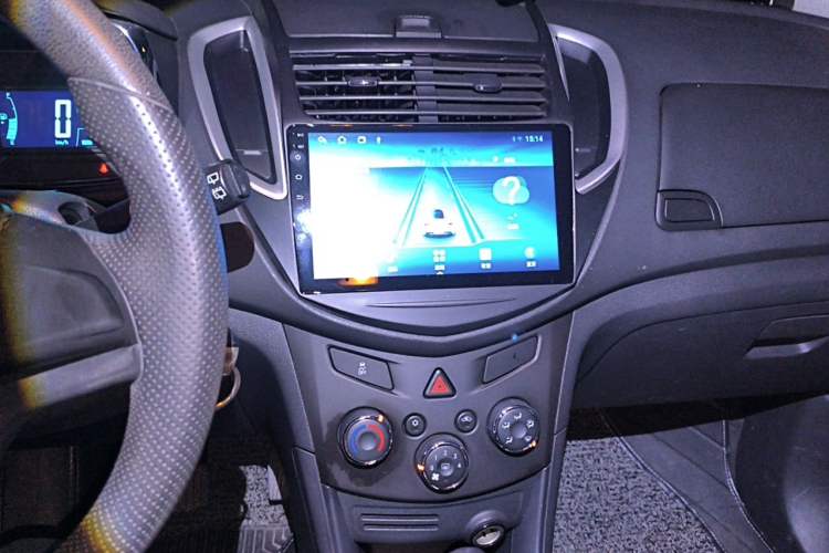 Used Chevrolet Trax 2014 1.4T Automatic Two-Wheel Drive Comfort Version Audio And AC Panel