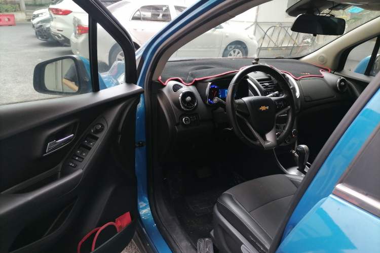 Used Chevrolet Trax 2014 1.4T Automatic Two-Wheel Drive Luxury Model Driver Seat