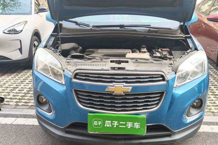 Used Chevrolet Trax 2014 1.4T Manual Two-Wheel Drive Comfort Model Engine Bay Right