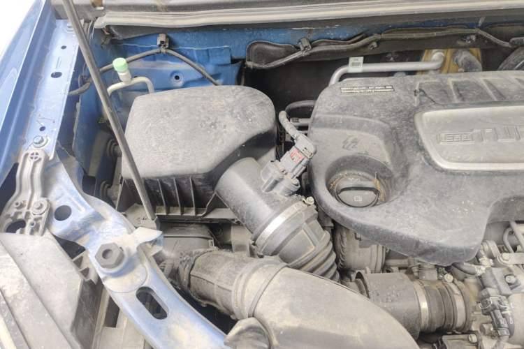 Used Chevrolet Trax 2014 1.4T Automatic Two-Wheel Drive Luxury Model Engine Bay Right