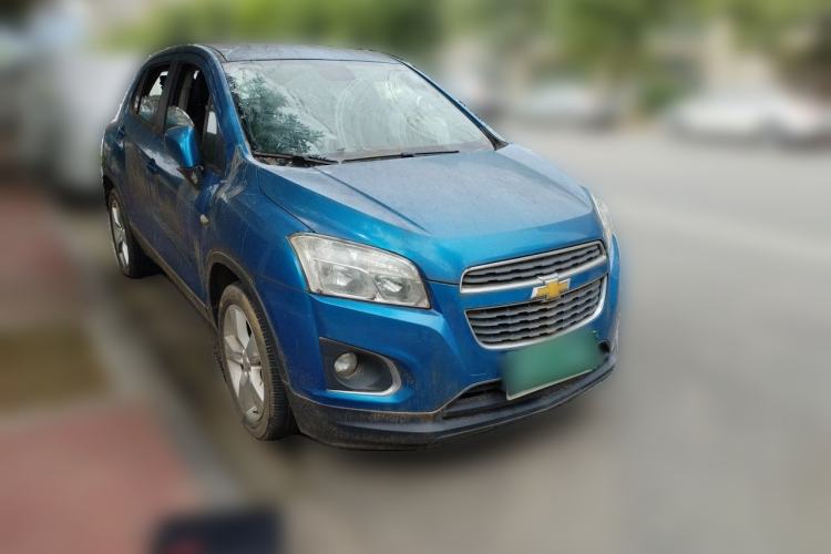 Used Chevrolet Trax 2014 1.4T Manual Two-Wheel Drive Comfort Model Front Right 45 Deg