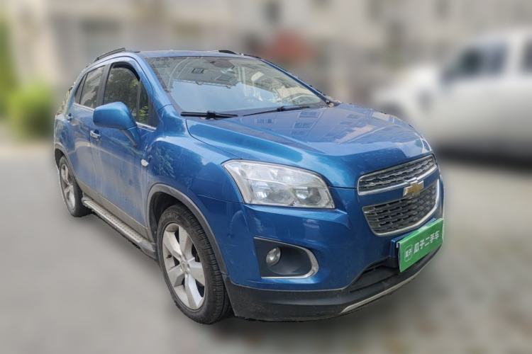Used Chevrolet Trax 2014 1.4T Automatic Two-Wheel Drive Luxury Model Front Right 45 Deg