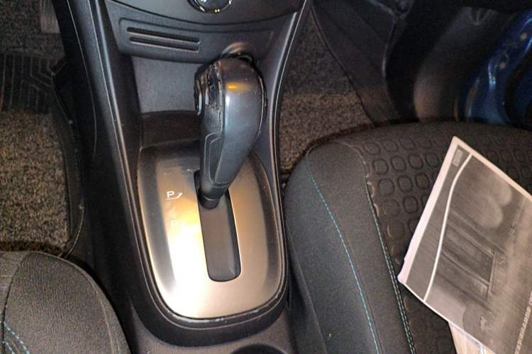 Used Chevrolet Trax 2014 1.4T Automatic Two-Wheel Drive Comfort Version Gear Lever